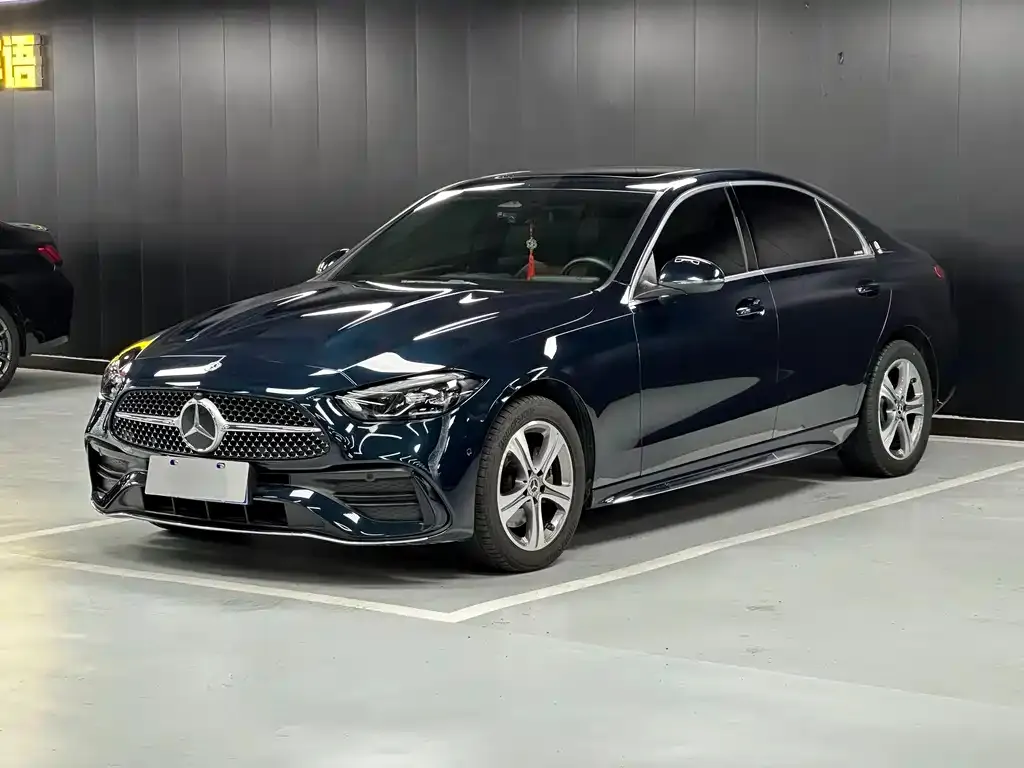 Mercedes-Benz C-Class — фото 1