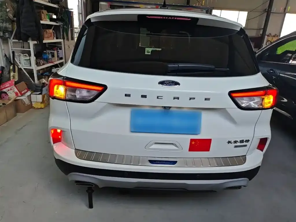 Ford Escape 2023 из CN, фото 9
