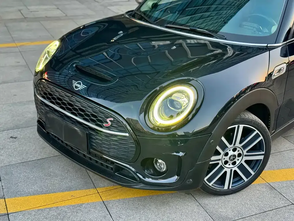 MINI Clubman — фото 6