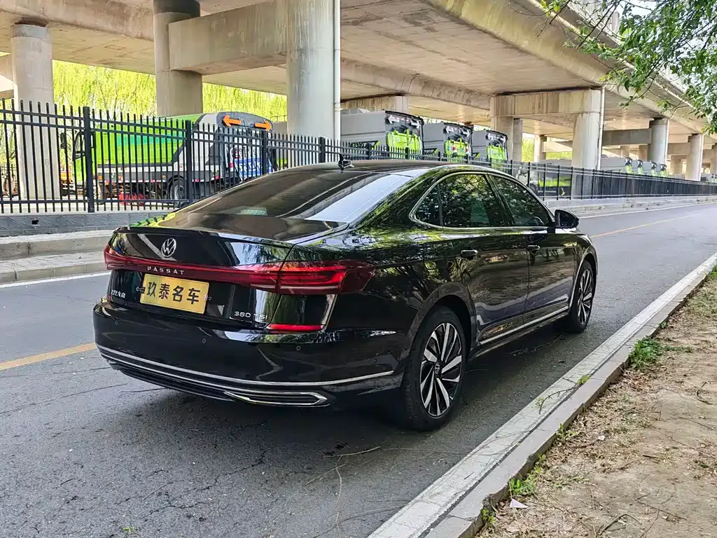 Volkswagen Passat — фото 4