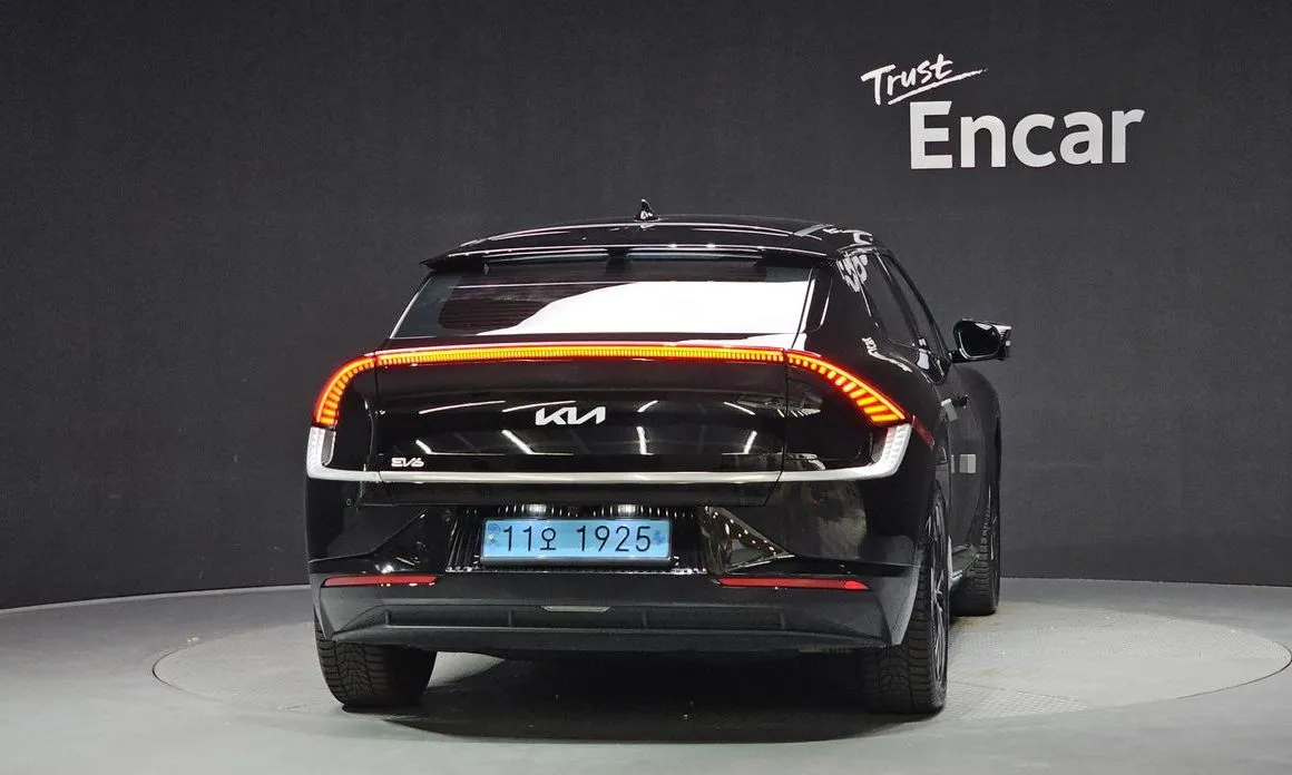 Kia EV6 — фото 6