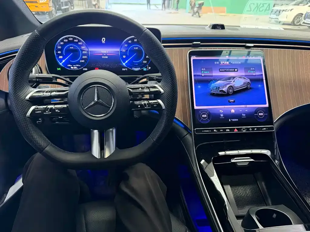 Mercedes-Benz EQE 2023 из CN, фото 10