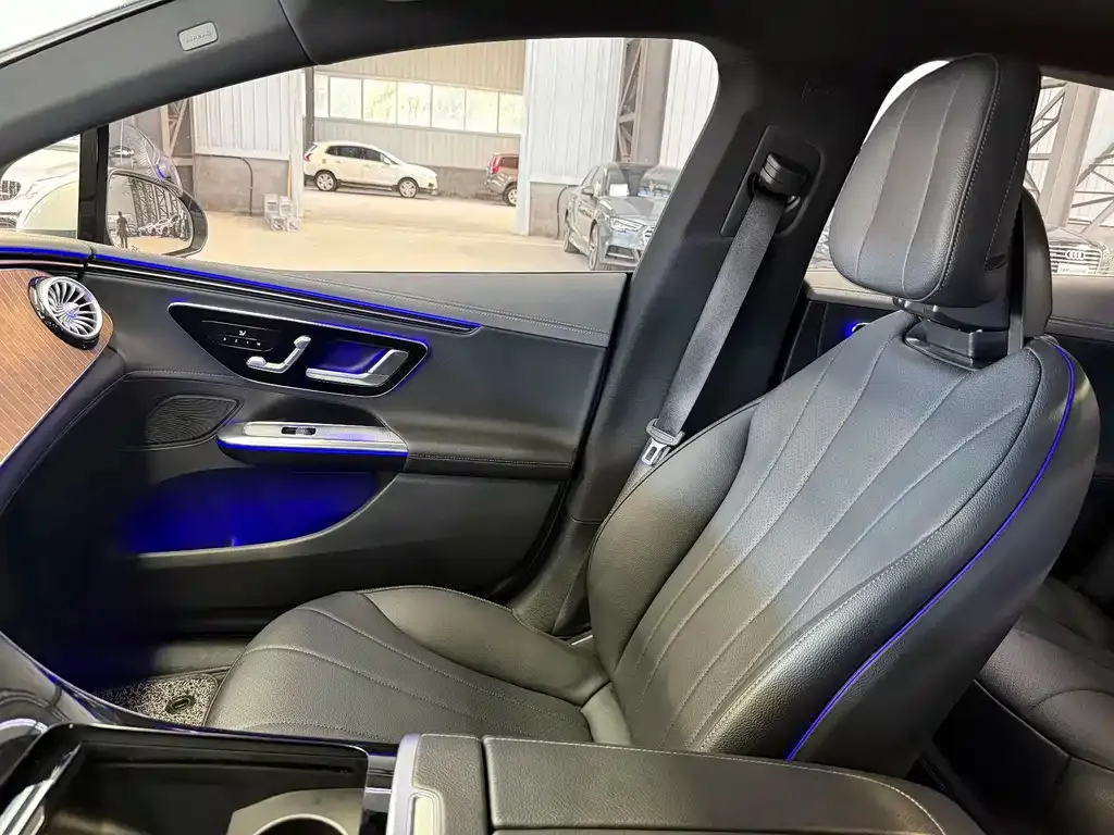 Mercedes-Benz EQE 2023 из CN, фото 4