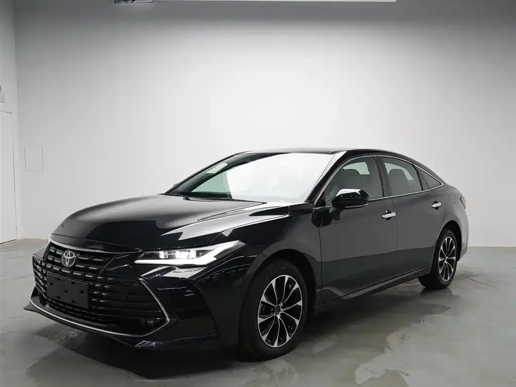 Toyota Avalon — фото 1