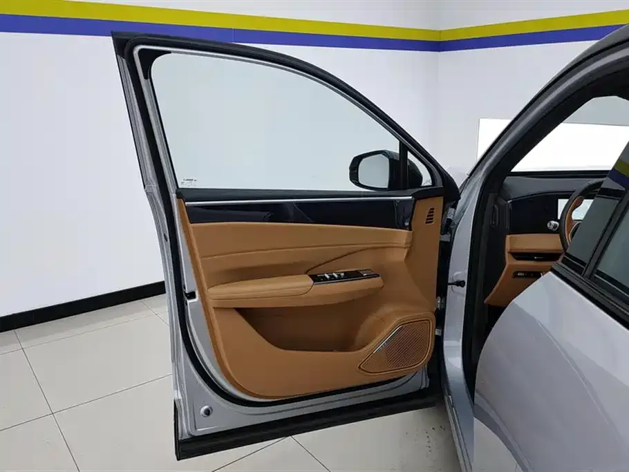 Geely Galaxy L7 — фото 7