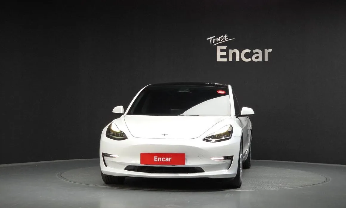 Tesla Model 3 — фото 2