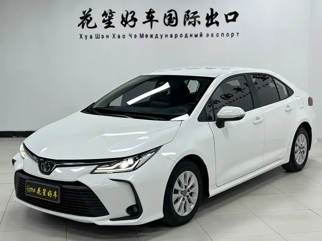 Toyota Corolla 2023 из CN, фото 1