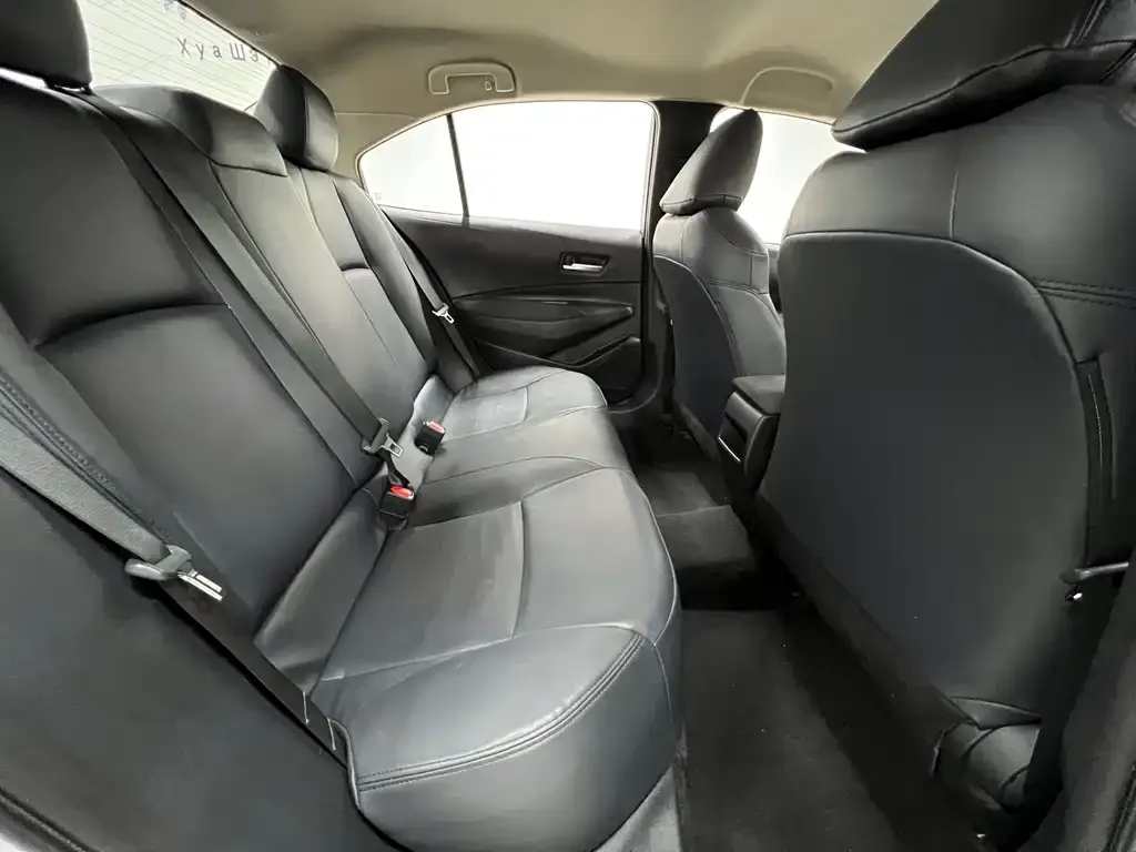 Toyota Corolla 2023 из CN, фото 7