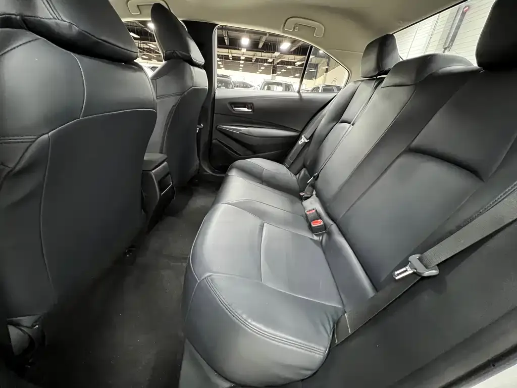 Toyota Corolla 2023 из CN, фото 5
