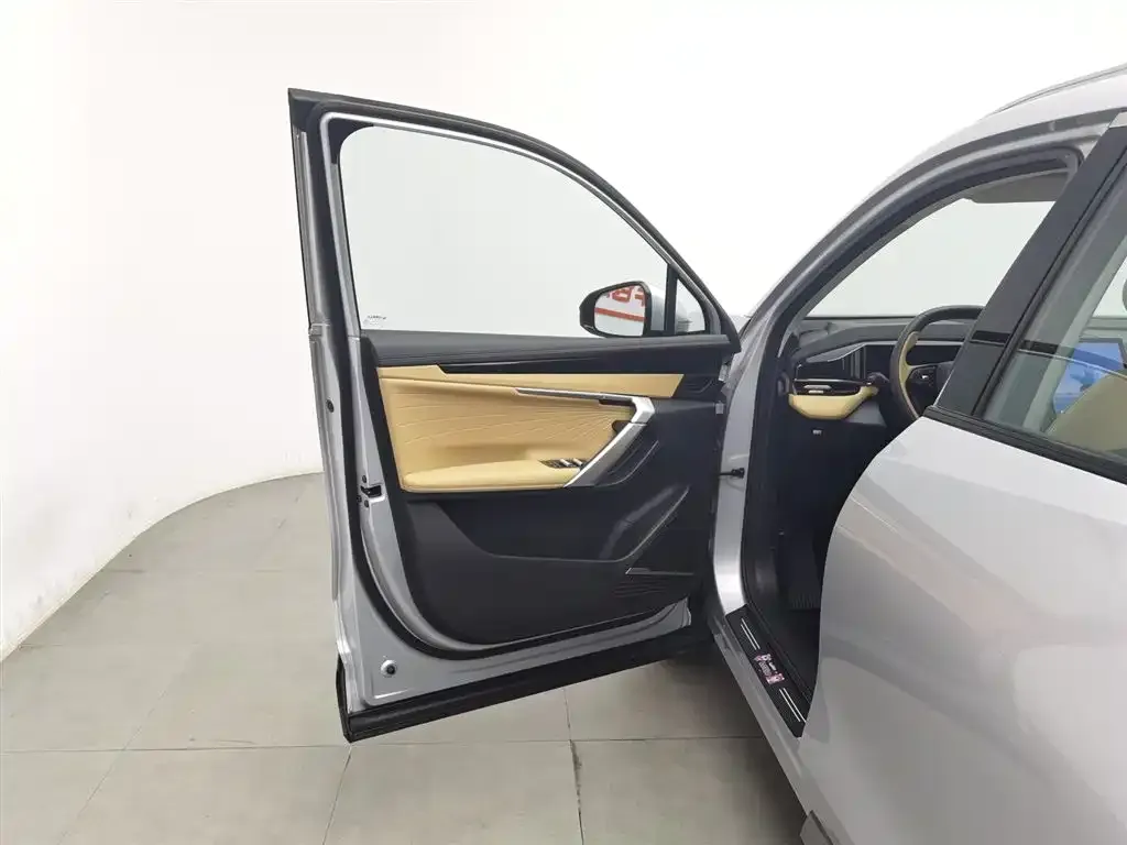 Geely Boyue L 2024 из CN, фото 4