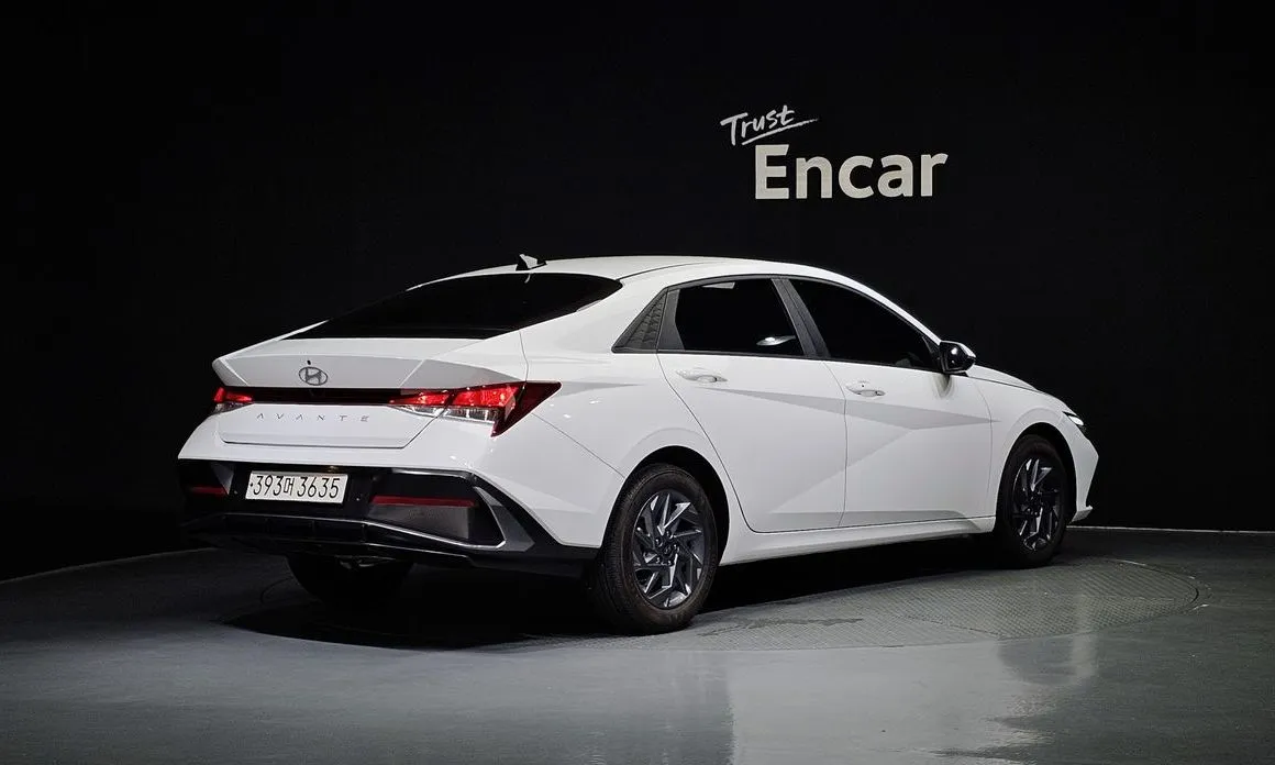 Hyundai AVANTE — фото 3