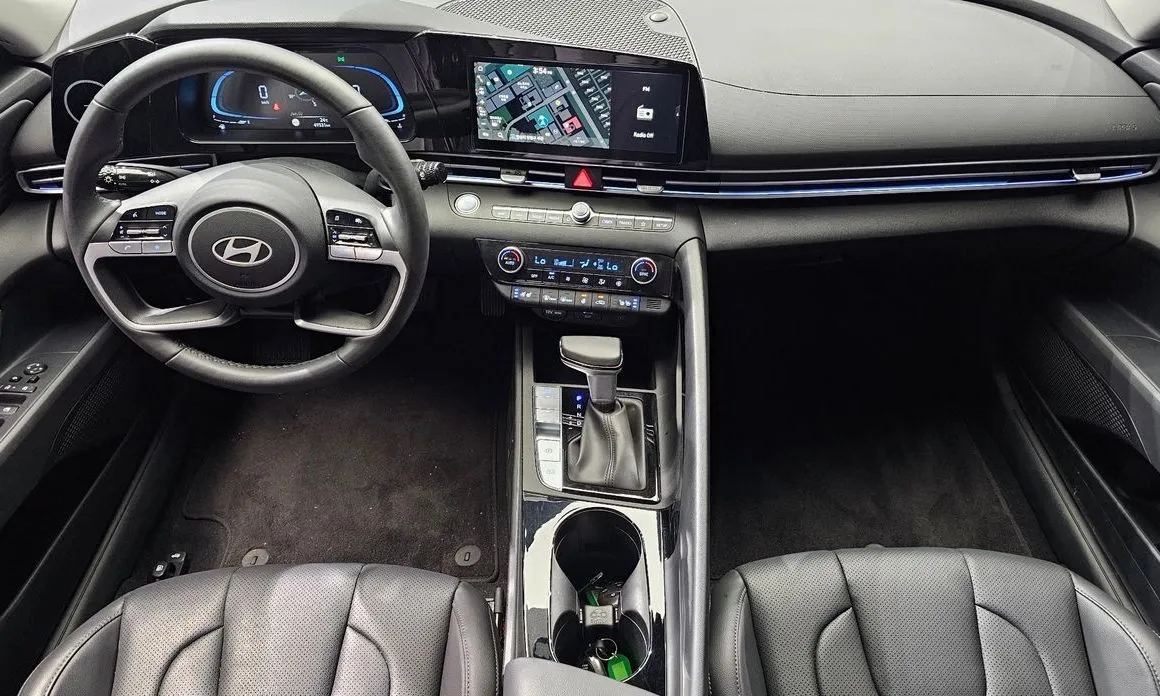 Hyundai AVANTE — фото 8