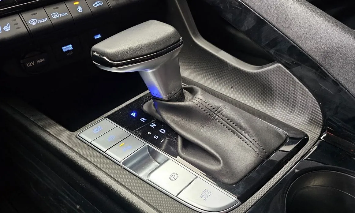 Hyundai AVANTE — фото 9