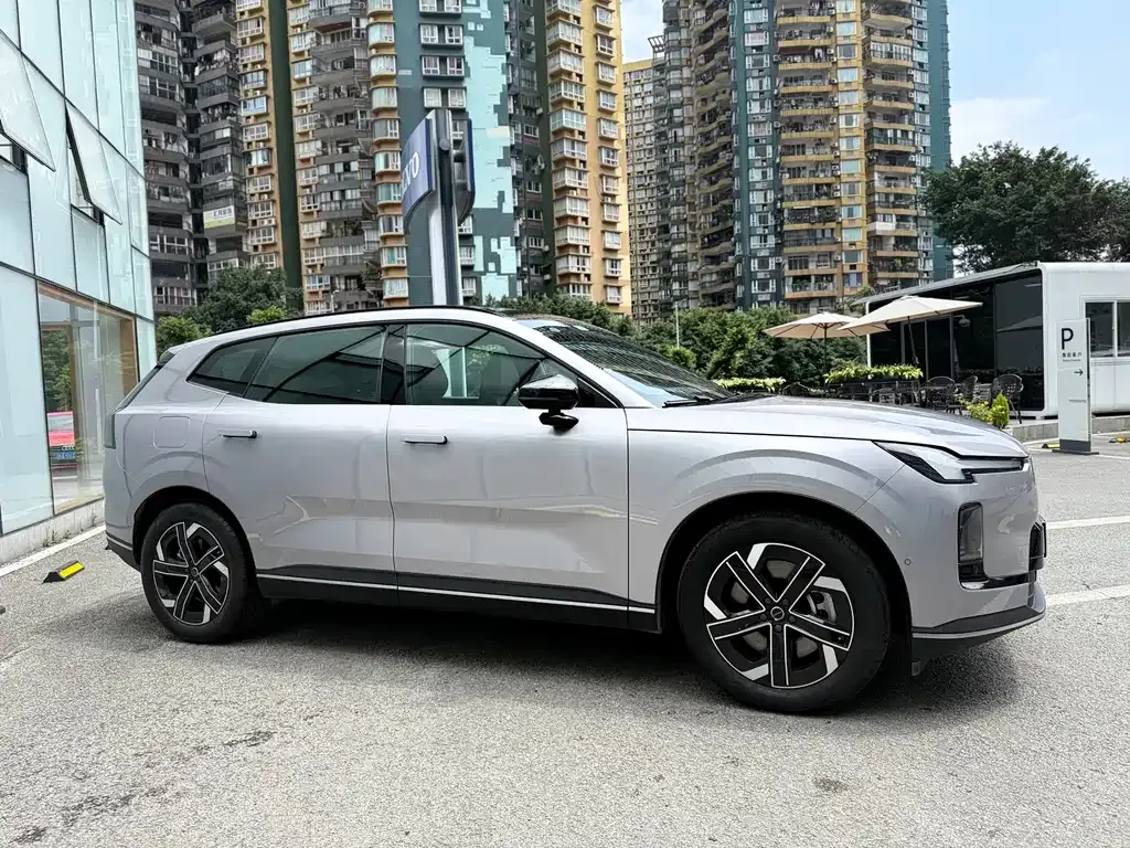 Volvo XC70 Plug-in Hybrid 2026 из CN, фото 9