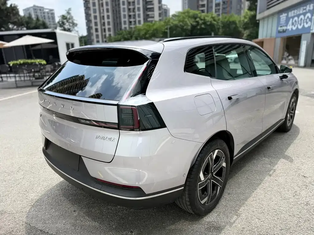 Volvo XC70 Plug-in Hybrid 2026 из CN, фото 5