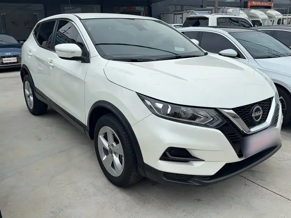 Nissan Qashqai — фото 5