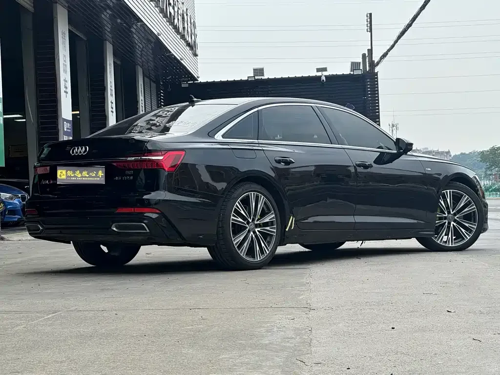 Audi A6L — фото 5