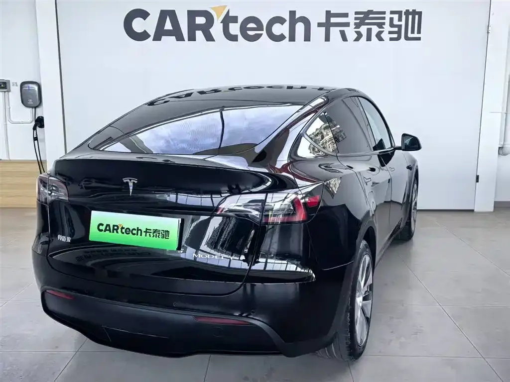 Tesla Model Y — фото 7