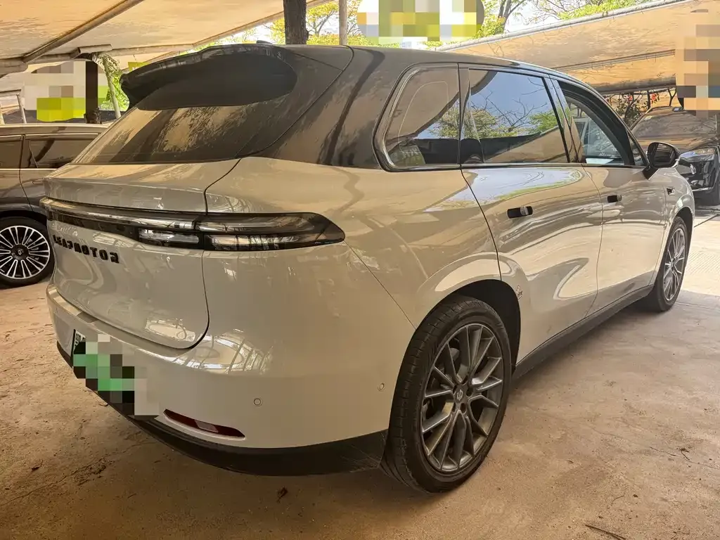 Leapmotor C10 — фото 7