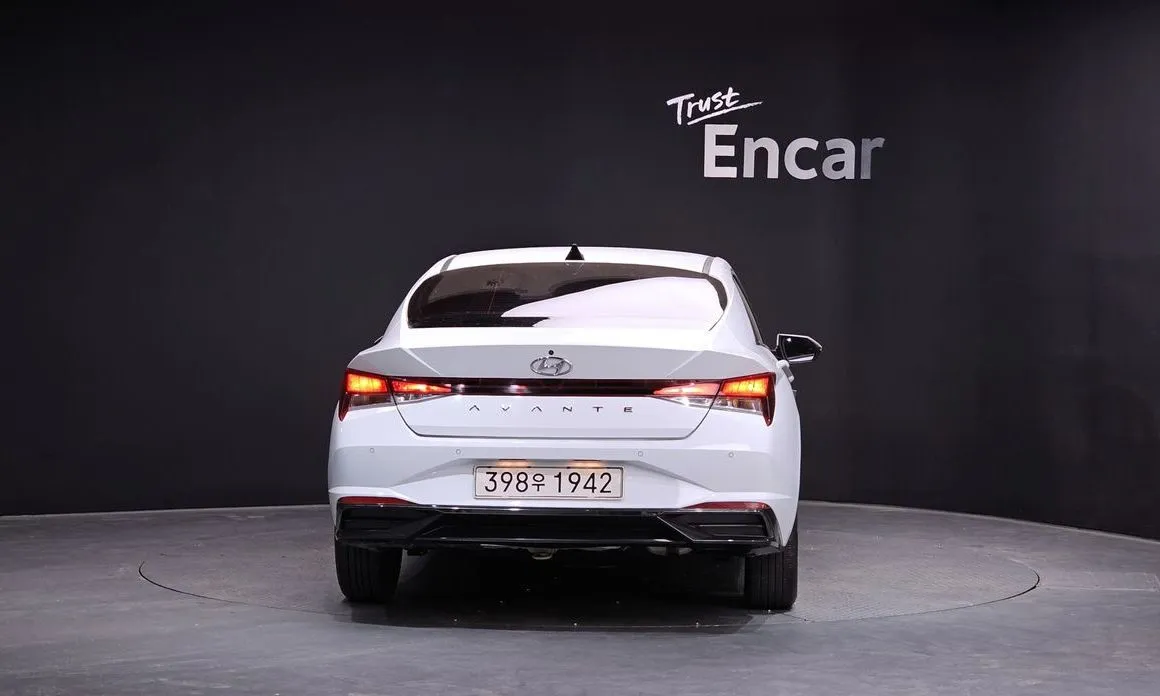 Hyundai AVANTE — фото 2