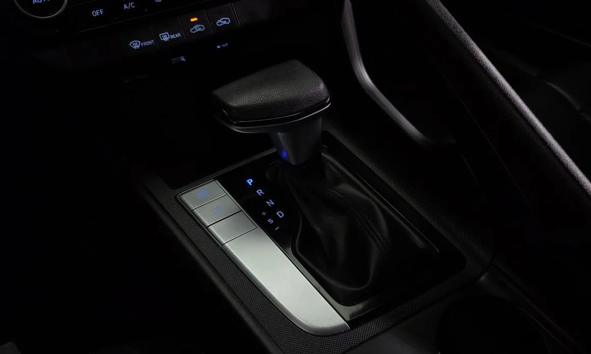 Hyundai AVANTE 2023 из KR, фото 6
