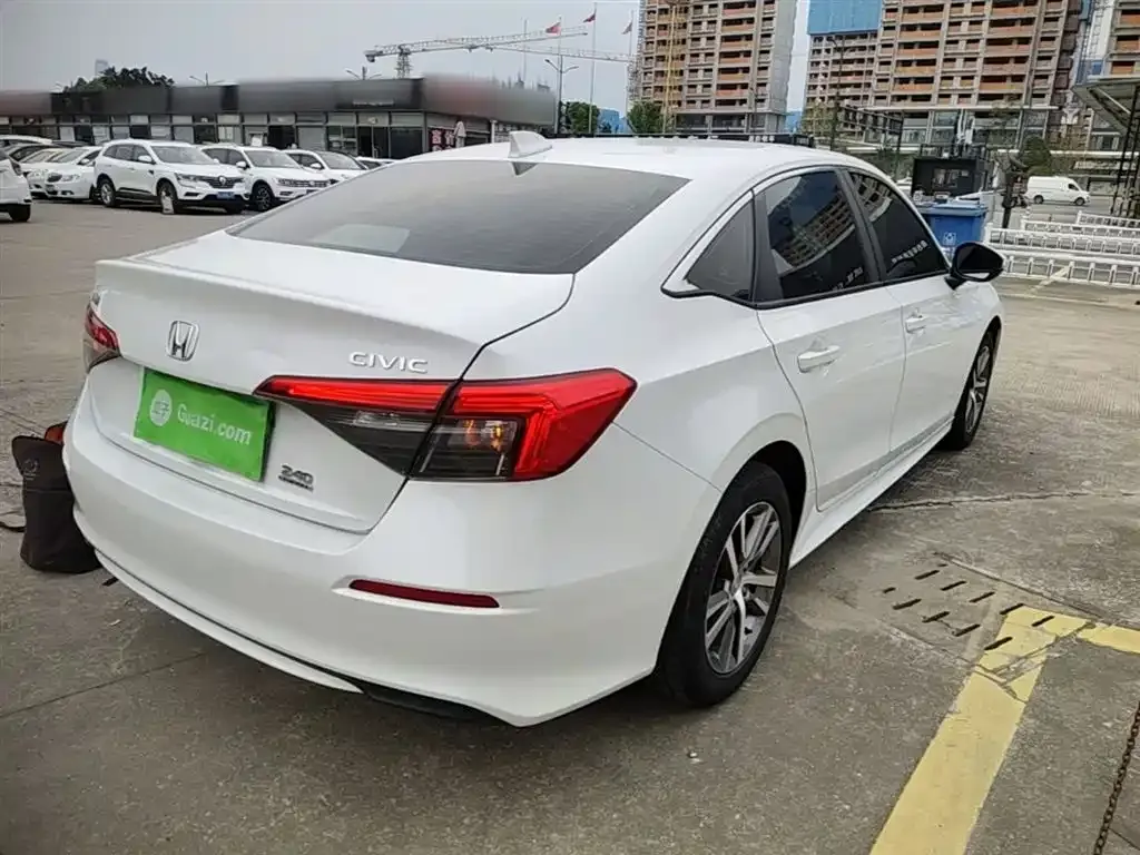 Honda Civic — фото 10
