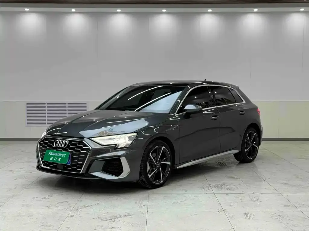 Audi A3 — фото 1