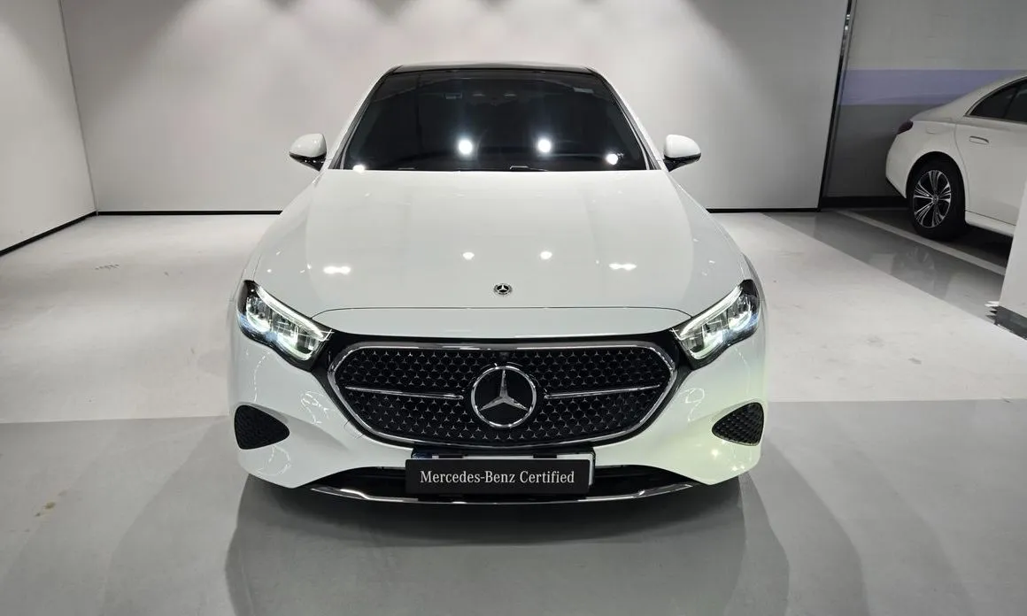 Mercedes-Benz E-Class — фото 10
