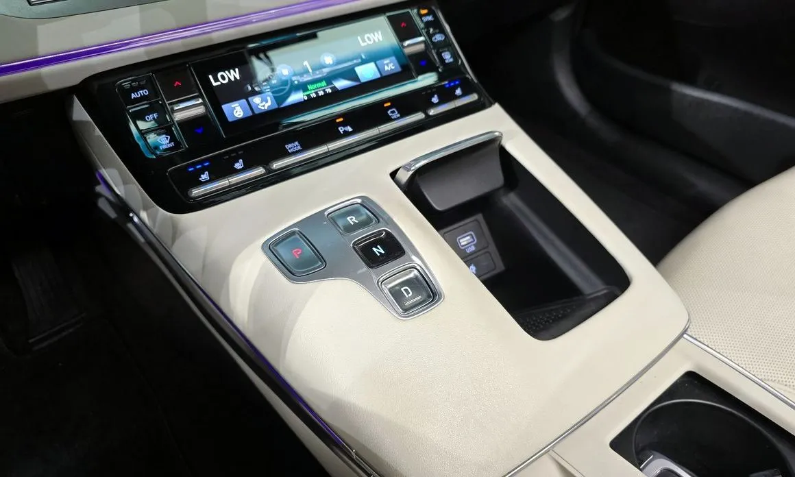 Hyundai Grandeur 2023 из KR, фото 7
