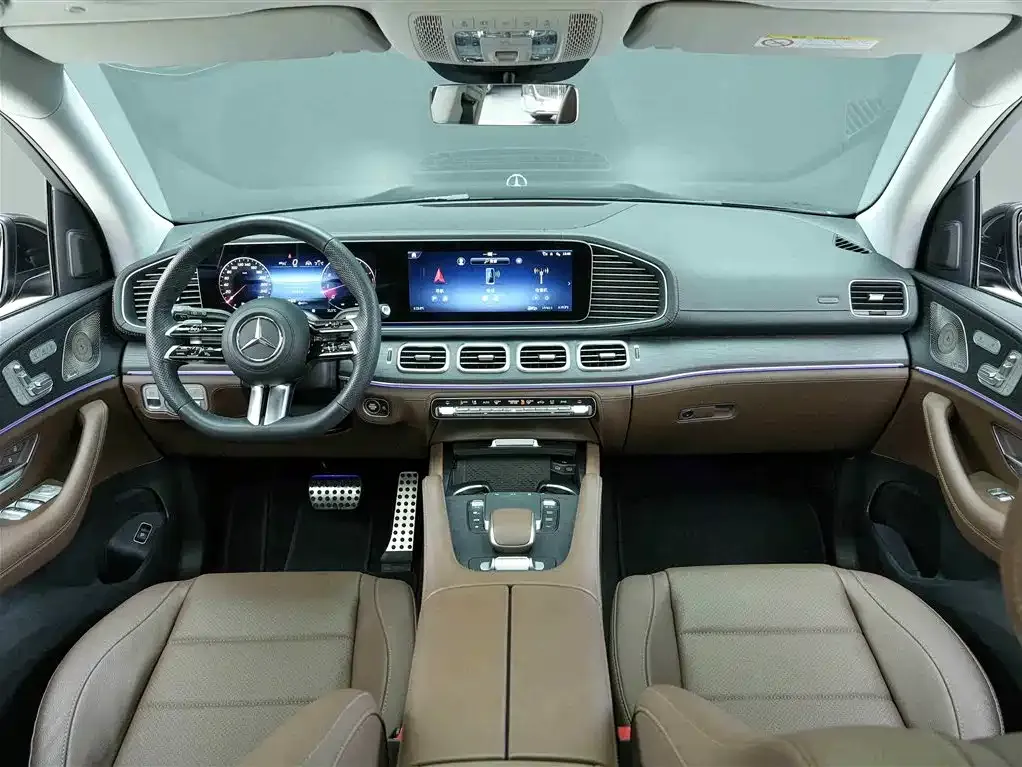 Mercedes-Benz GLS — фото 9