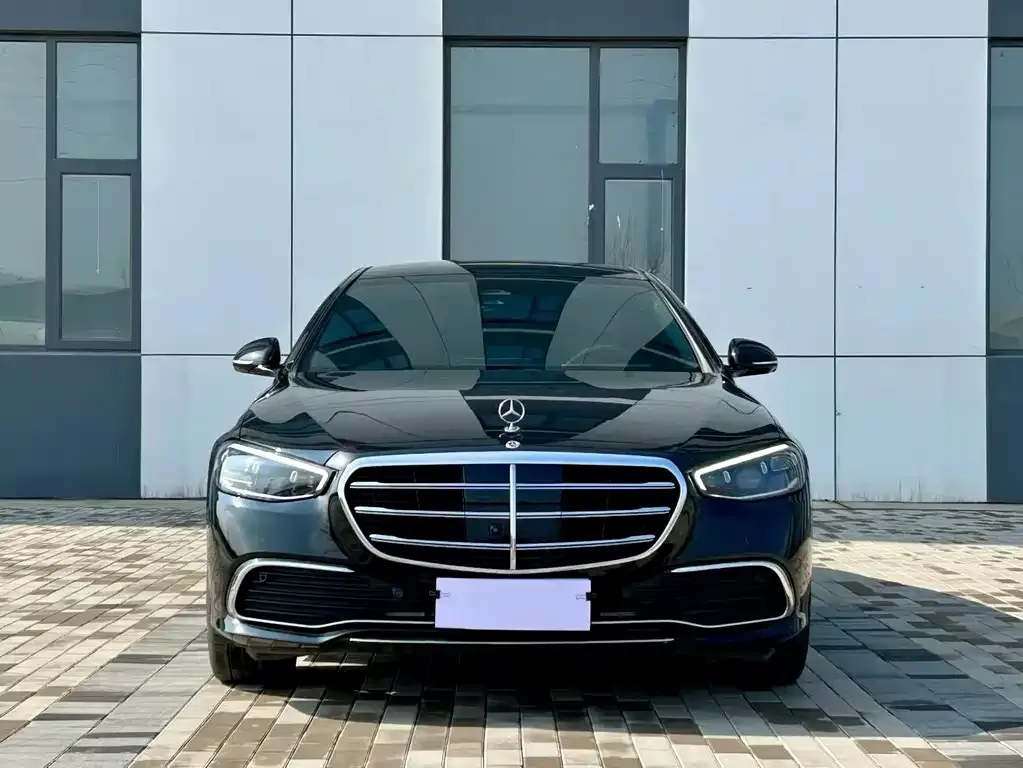 Mercedes-Benz S-Class — фото 1