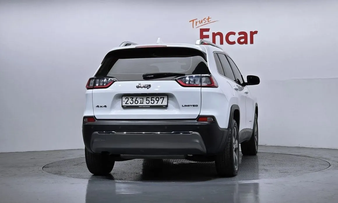 Jeep Cherokee 2021 из KR, фото 4