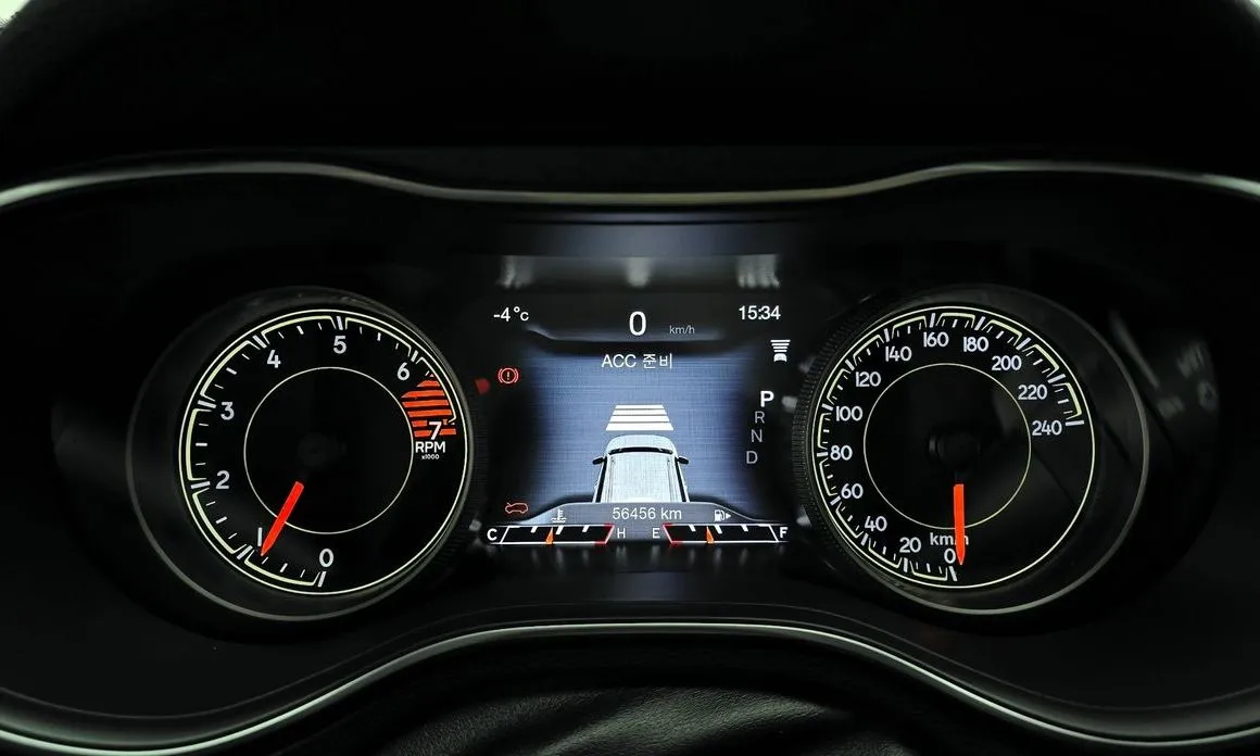 Jeep Cherokee 2021 из KR, фото 7