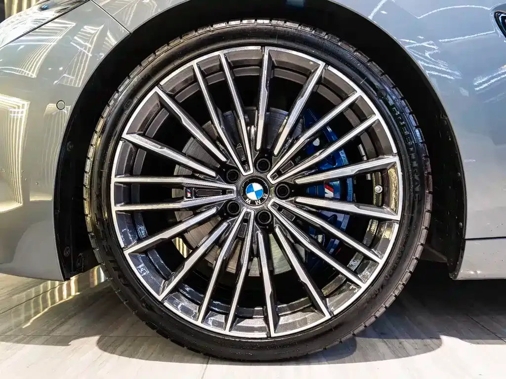 BMW 8 Series 2023 из CN, фото 2