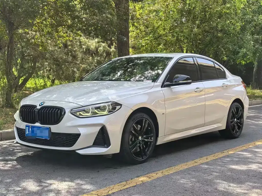 BMW 1 Series — фото 1