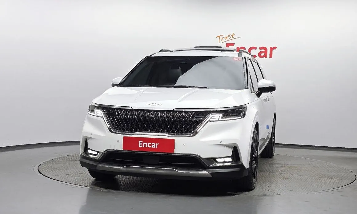 Kia Carnival — фото 10