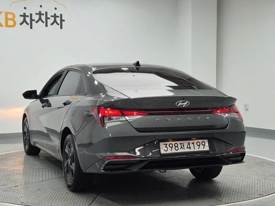 Hyundai AVANTE — фото 8