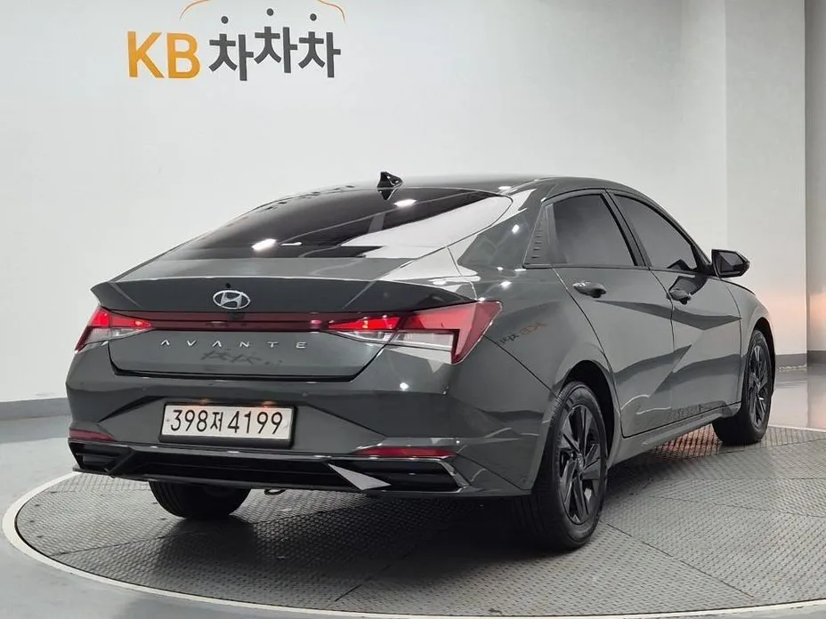 Hyundai AVANTE — фото 4