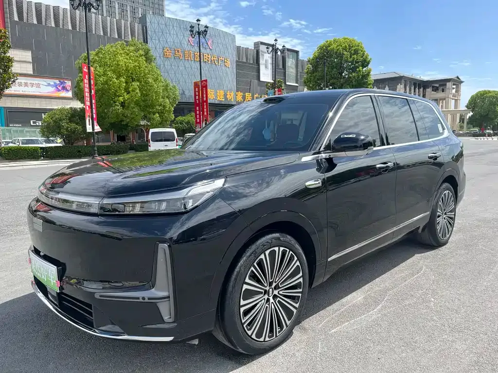 Geely Galaxy M9