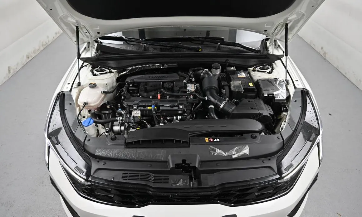 Kia K5 2025 из KR, фото 3