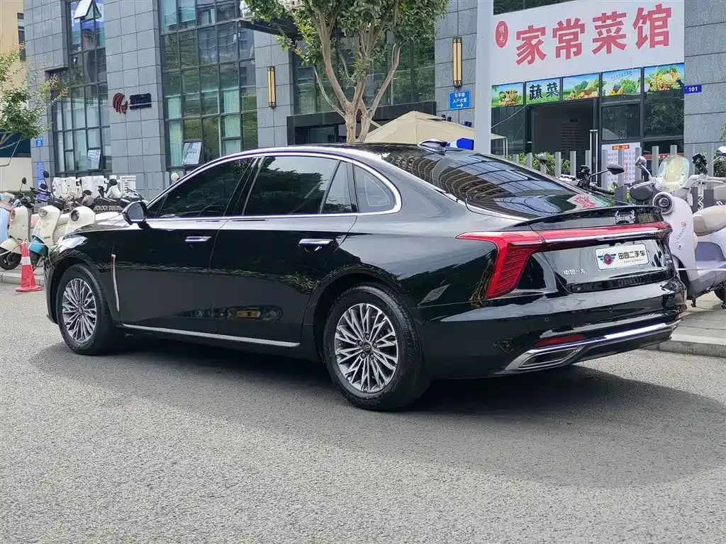Hongqi H5 — фото 10