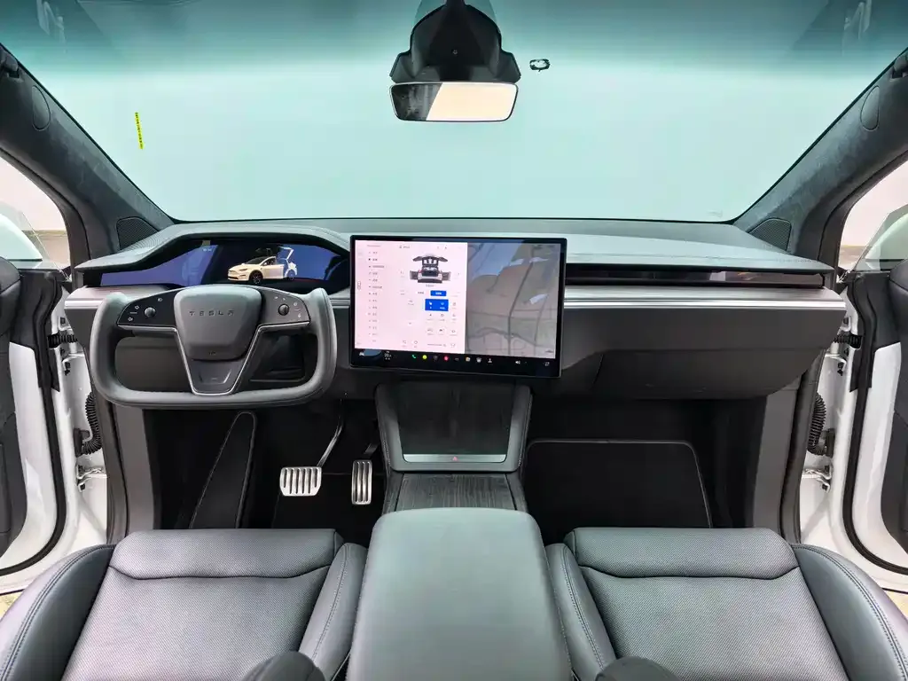 Tesla Model X 2024 из CN, фото 10