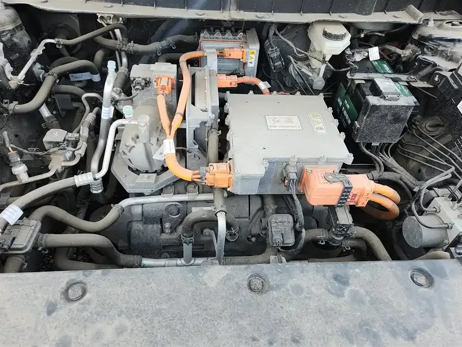 Hongqi E-QM5 2023 из CN, фото 5