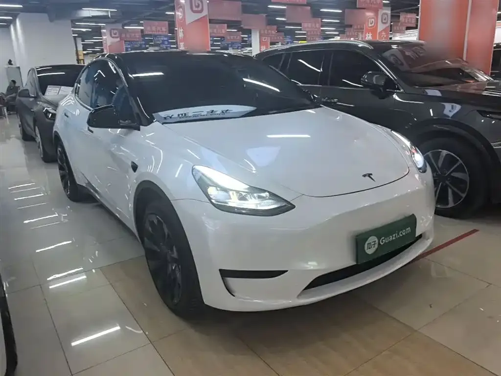 Tesla Model Y — фото 4