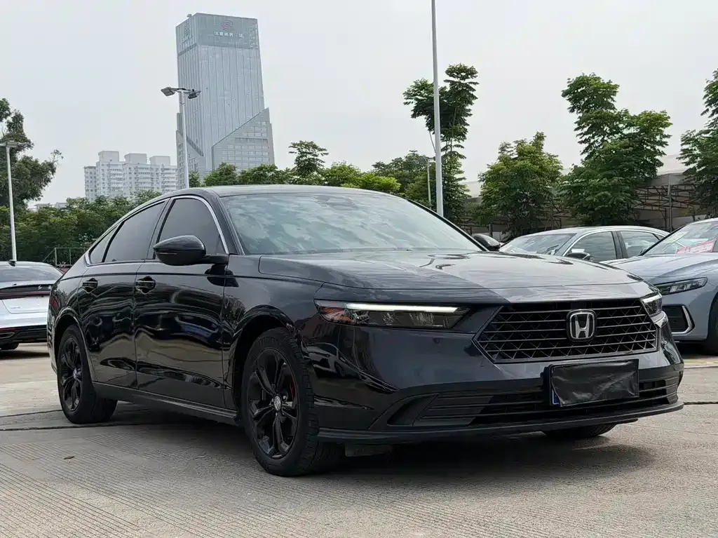 Honda Accord — фото 10