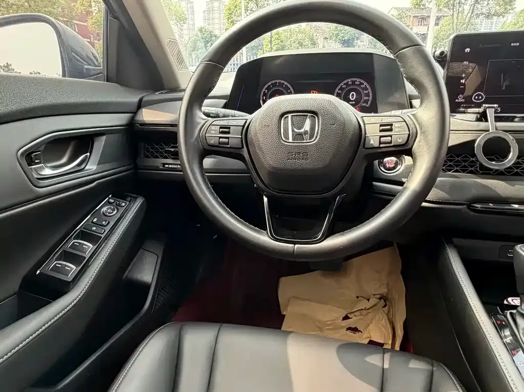 Honda Accord — фото 3