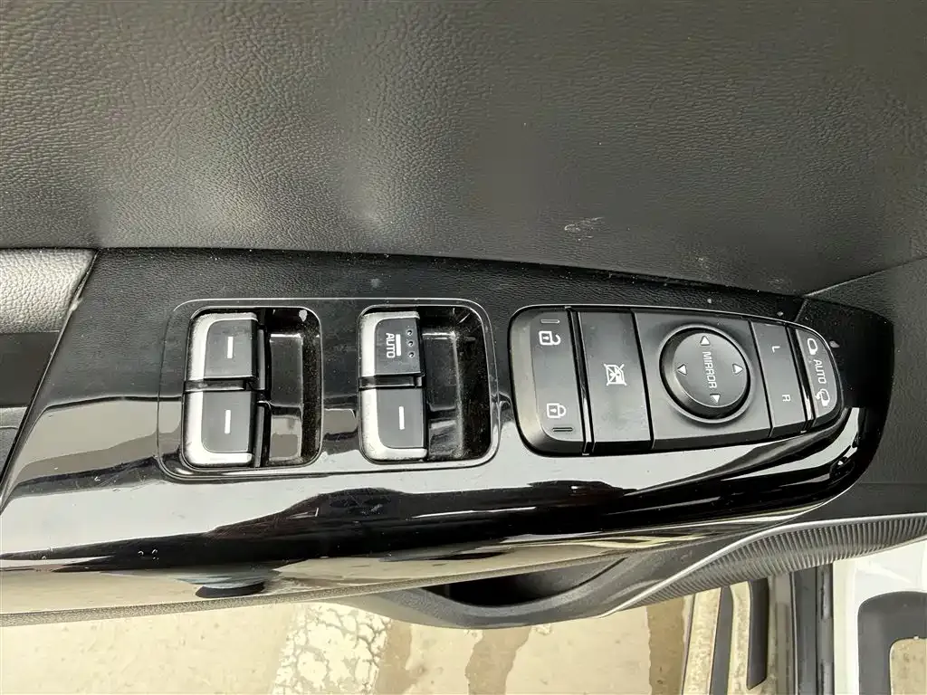Kia KX5 2021 из CN, фото 4