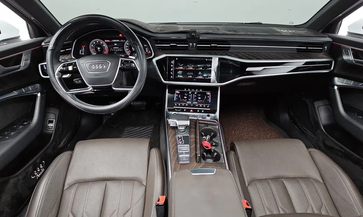 Audi A6 — фото 9