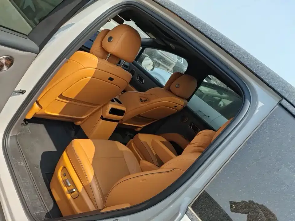 Li Auto i8 — фото 6