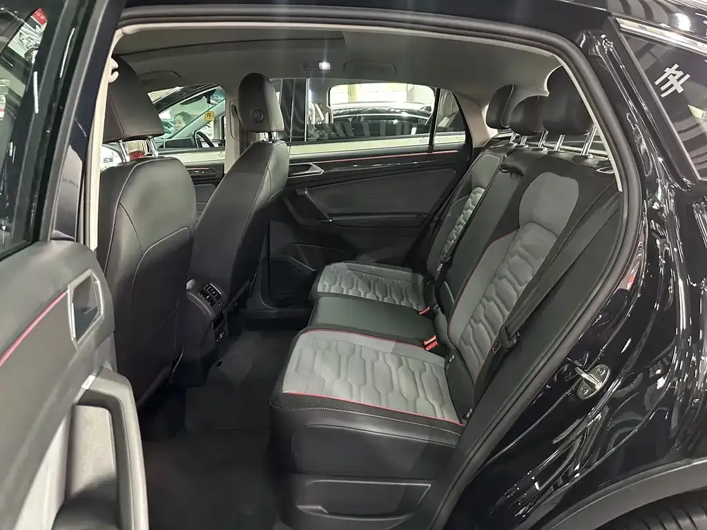 Volkswagen Tiguan X 2022 из CN, фото 2